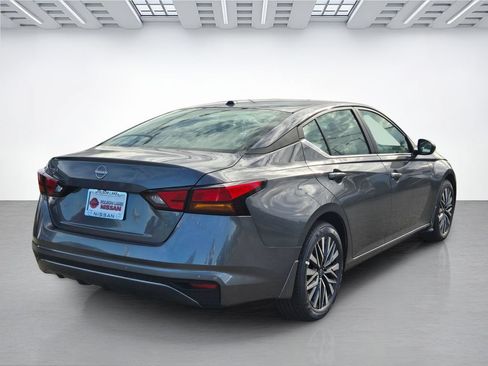 New 2026 Nissan Altima 2.5 SV FWD image 4