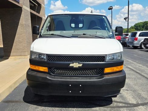 Used 2019 Chevrolet Express 2500 RWD image 8