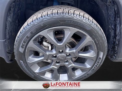 Certified 2021 Jeep Compass 80th Special Edition image 30