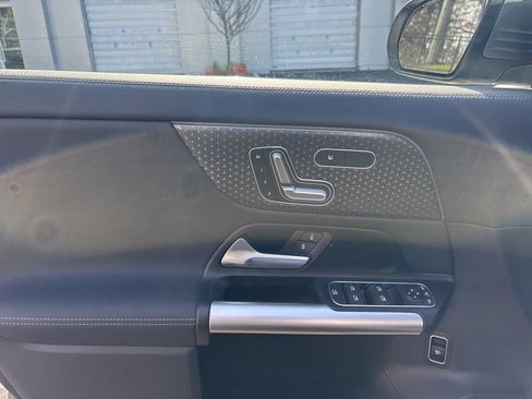 Used 2025 Mercedes-Benz GLA 250 4MATIC image 19