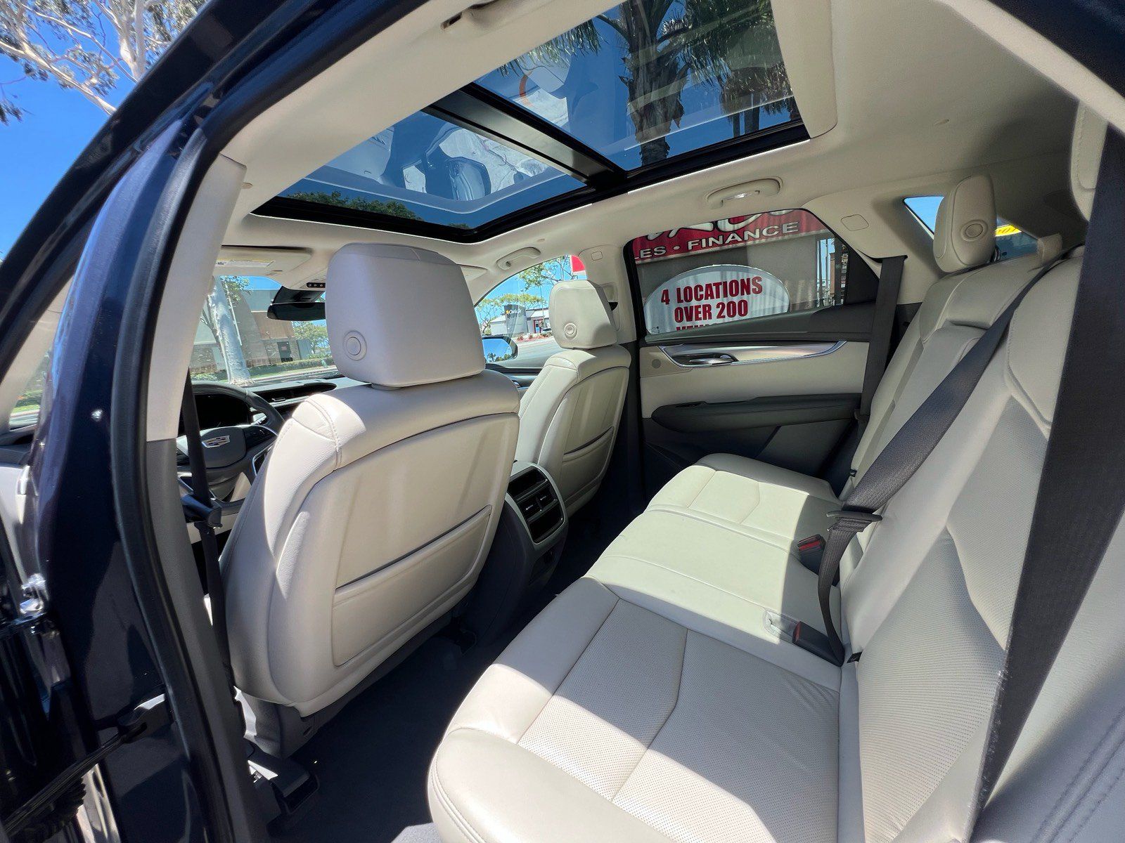Used 2018 Cadillac XT5 Luxury w/ Driver Awareness Package AWD/4WD image 37