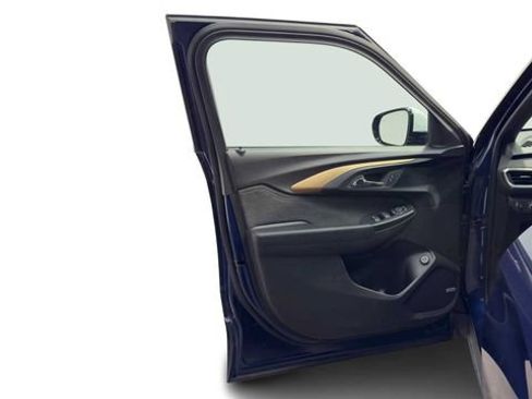 Used 2022 Chevrolet TrailBlazer ACTIV w/ Sun and Liftgate Package FWD image 10