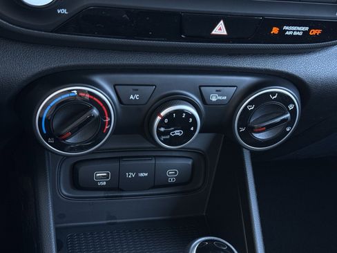 New 2026 Hyundai Venue SE FWD image 20