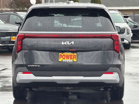 New 2026 Kia Carnival LX image 6