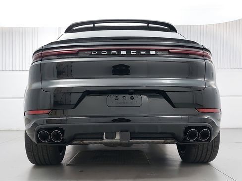 New 2026 Porsche Cayenne Coupe image 6