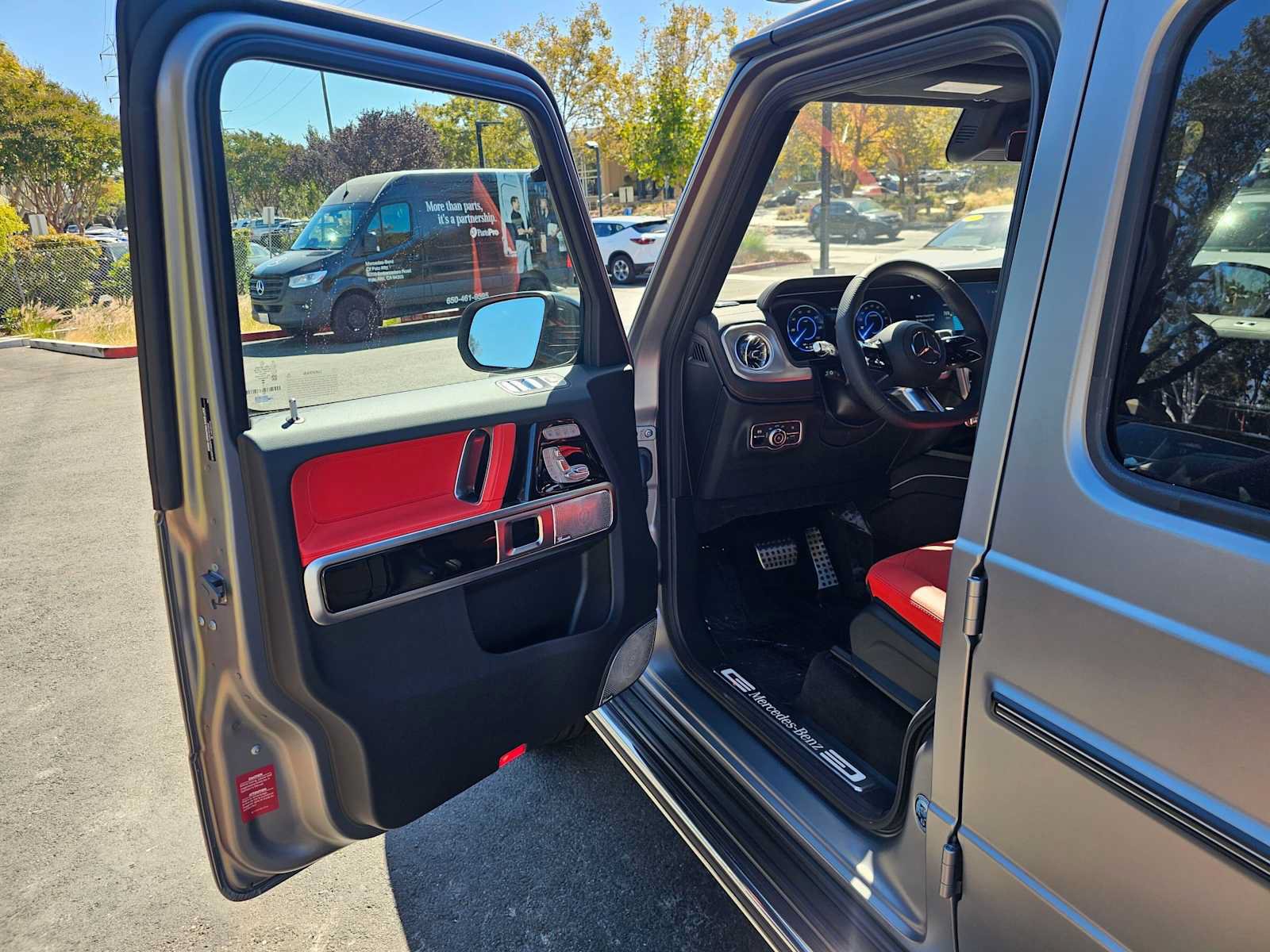 New 2027 Mercedes-Benz G 580 e image 19