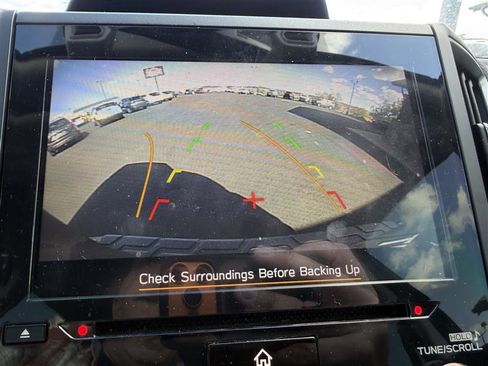 Used 2019 Subaru Forester Limited image 12