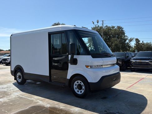 Used 2024 Chevrolet Brightdrop 400 w/ Commercial Equipment Package AWD/4WD image 13