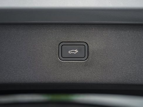 New 2026 Volvo EX30 Cross Country Ultra image 10