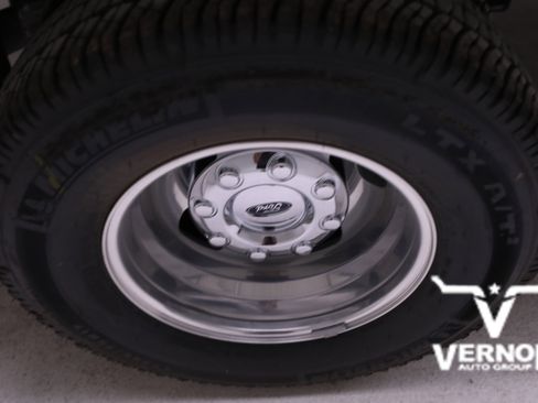 New 2026 Ford F350 Platinum image 44