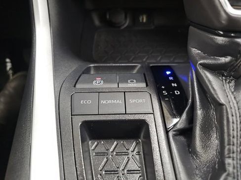 Used 2025 Toyota RAV4 XLE Premium FWD image 23