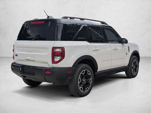 New 2025 Ford Bronco Sport Outer Banks image 2