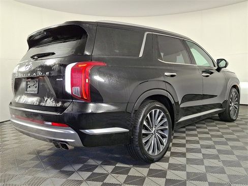 Used 2023 Hyundai Palisade Calligraphy w/ Cargo Package image 9