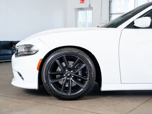Used 2019 Dodge Charger Scat Pack w/ Plus Group image 9