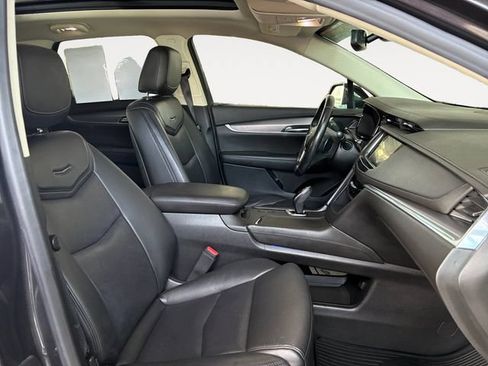 Used 2019 Cadillac XT5 Luxury FWD image 13