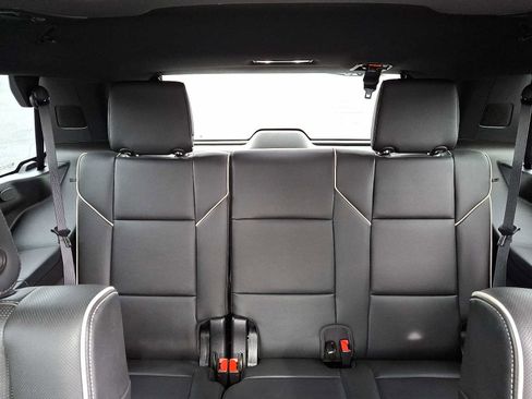 Used 2023 Cadillac Escalade Premium Luxury image 11