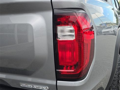 New 2026 GMC Canyon Elevation w/ Convenience Package image 10