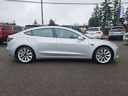 Used 2018 Tesla Model 3 Long Range image 6