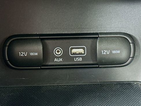 Used 2018 Kia Sportage LX image 16