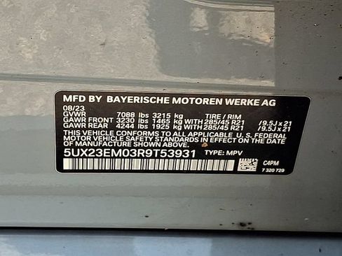 Used 2024 BMW X7 xDrive40i w/ M Sport Package AWD/4WD image 32