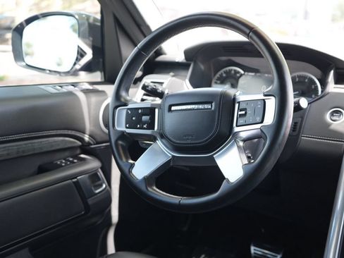 Used 2023 Land Rover Discovery HSE R-Dynamic AWD/4WD image 10