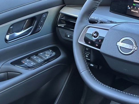 New 2025 Nissan Murano SL image 19