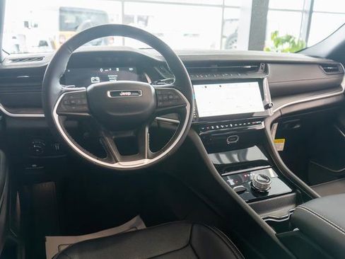 New 2026 Jeep Grand Cherokee Limited image 13