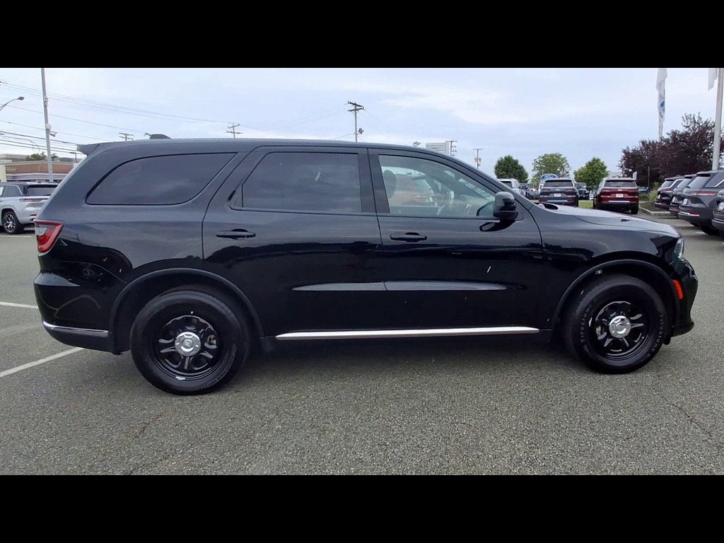 Used 2025 Dodge Durango AWD w/ Technology Group image 9