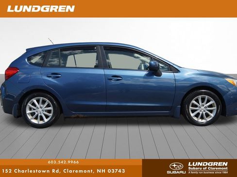 Used 2013 Subaru Impreza 2.0i Premium w/ All-Weather Pkg AWD/4WD image 2