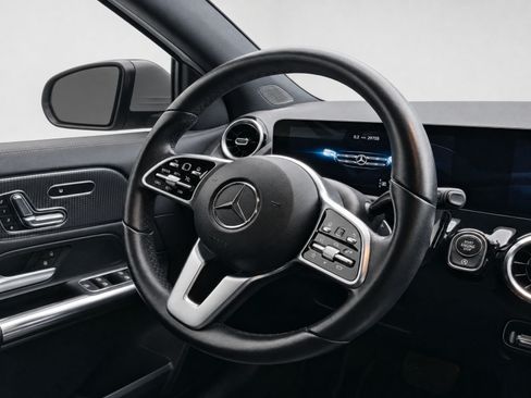 Used 2021 Mercedes-Benz GLA 250 4MATIC image 20
