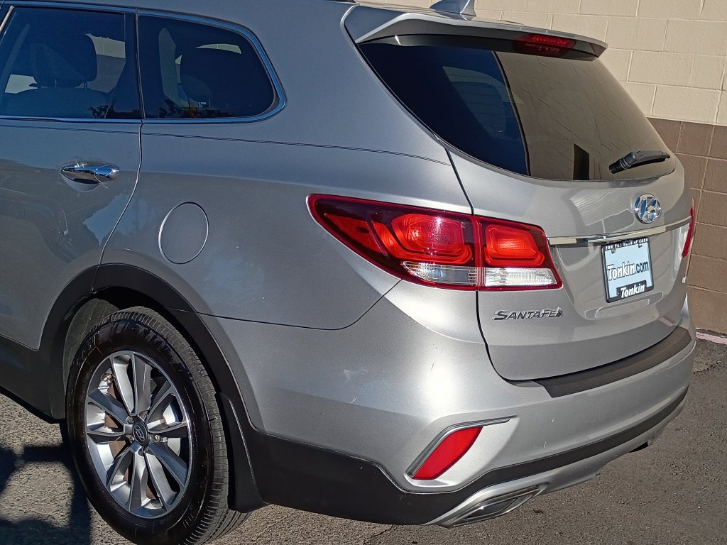 Used 2017 Hyundai Santa Fe SE w/ Cargo Package AWD/4WD image 6