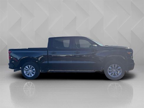 Used 2023 Chevrolet Silverado 1500 Custom image 4