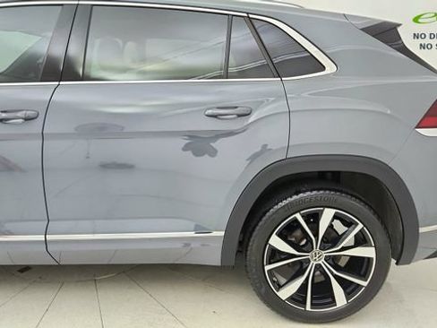 Used 2026 Volkswagen Atlas Cross Sport SEL Premium R-Line AWD/4WD image 10