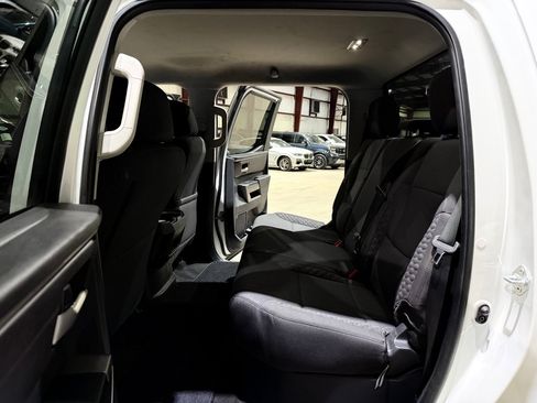 Used 2023 Toyota Tundra SR5 w/ SR5 Convenience Package AWD/4WD image 17