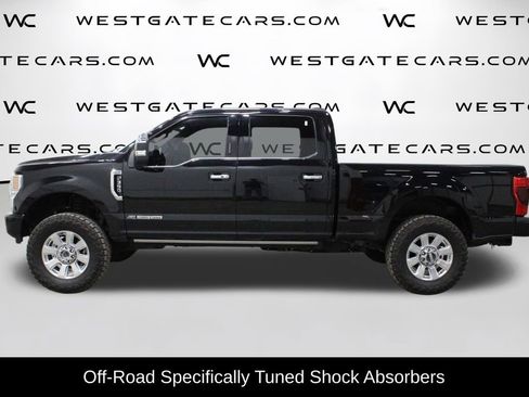 Used 2022 Ford F350 Platinum w/ FX4 Off-Road Package AWD/4WD image 5