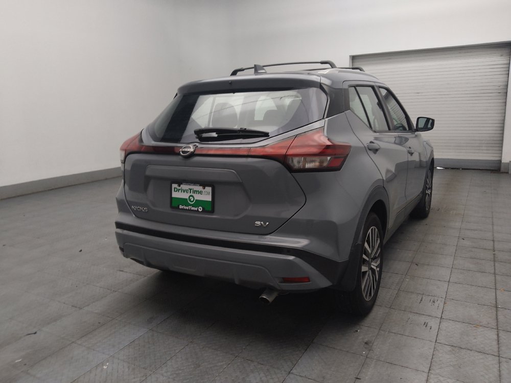 Used 2022 Nissan Kicks SV w/ Interior Electronics Package FWD image 9