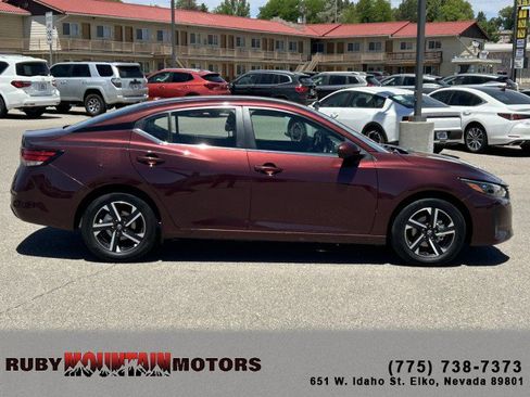 Used 2025 Nissan Sentra SV FWD image 8