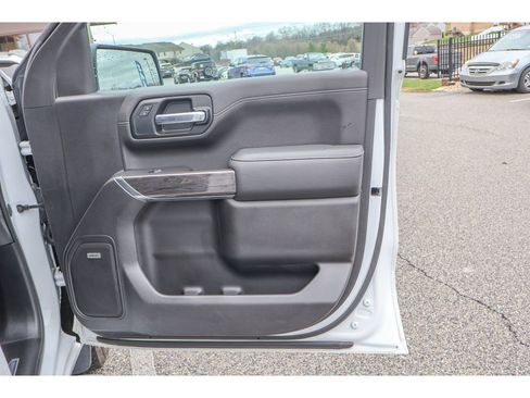 Used 2019 Chevrolet Silverado 1500 LTZ w/ LTZ Premium Package image 15