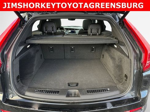 Used 2019 Cadillac XT4 Premium Luxury image 25