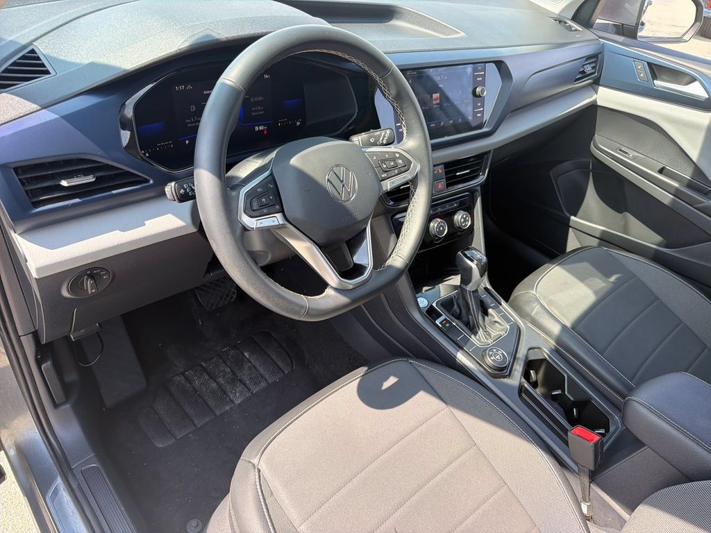Certified 2023 Volkswagen Taos SE w/ Panoramic Sunroof Package AWD/4WD image 8