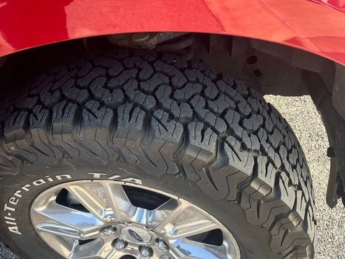 Used 2016 Ford F150 XLT w/ Equipment Group 301A Mid AWD/4WD image 10