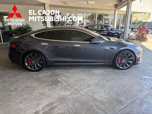 Used 2018 Tesla Model S 75D AWD/4WD image 2