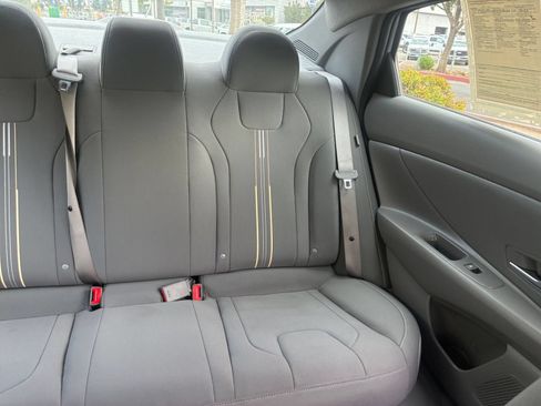Used 2026 Hyundai Elantra Hybrid FWD image 35