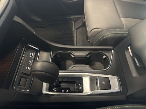 Used 2024 Subaru Ascent Onyx Edition image 13