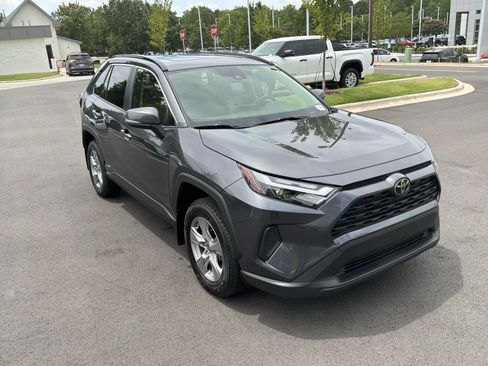 Used 2025 Toyota RAV4 XLE w/ Convenience Package AWD/4WD image 39
