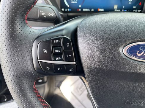 Used 2024 Ford Escape ST-Line Select w/ Tech Pack #2 image 17