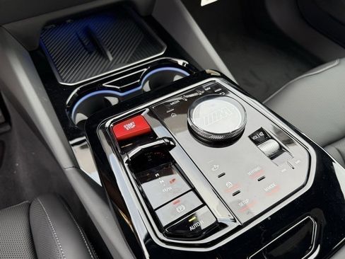 New 2026 BMW M5 w/ Carbon Package image 25