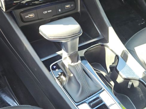 Used 2023 Hyundai Santa Cruz Limited image 17