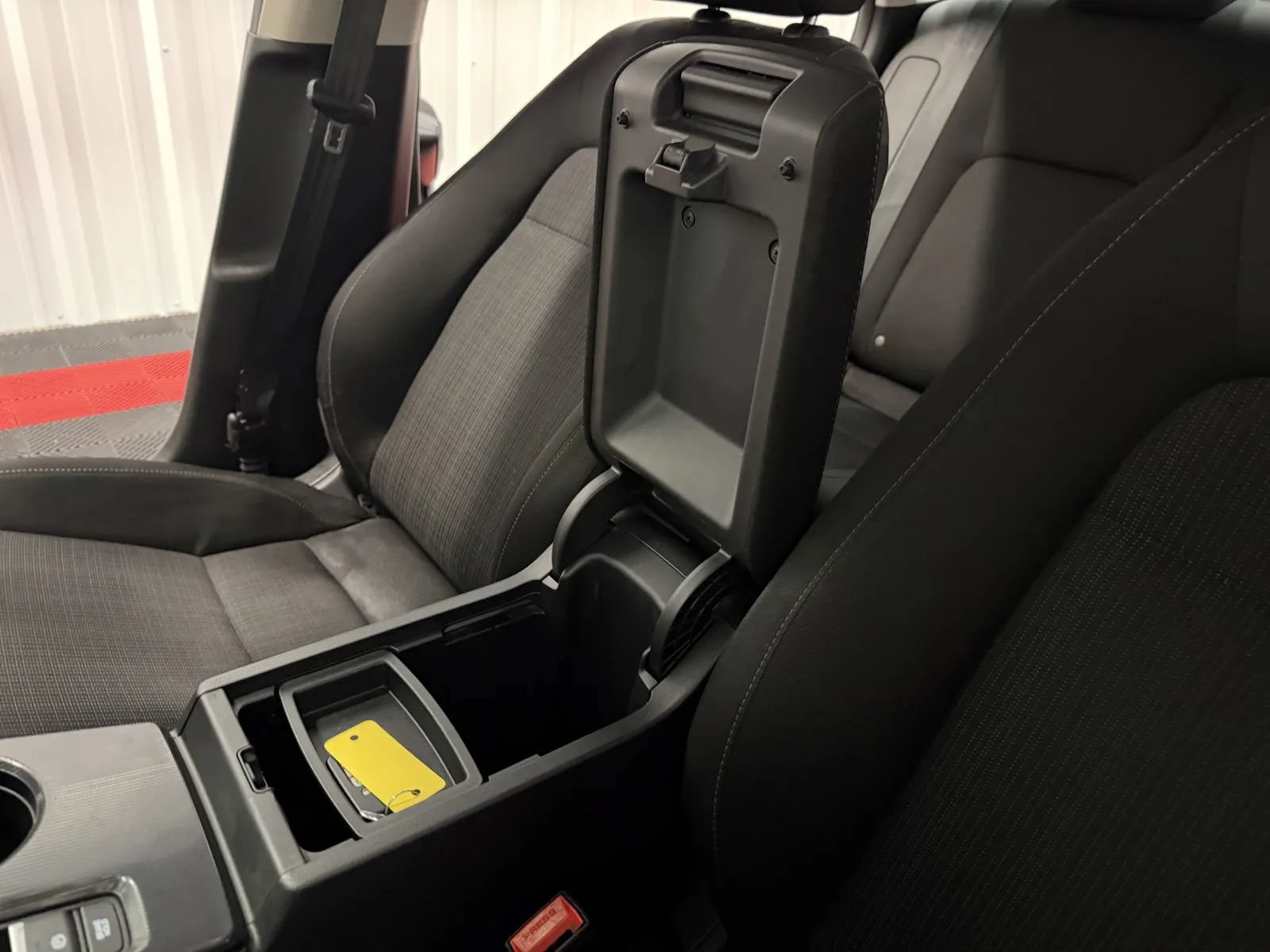 Used 2023 Honda Civic LX image 32