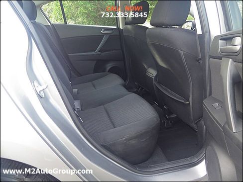 Used 2013 MAZDA MAZDA3 i SV image 13